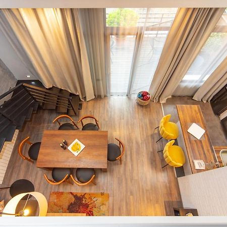 Luxury 4 Bedroom Apartment #1 In The City Center Of Tbilisi Bagian luar foto