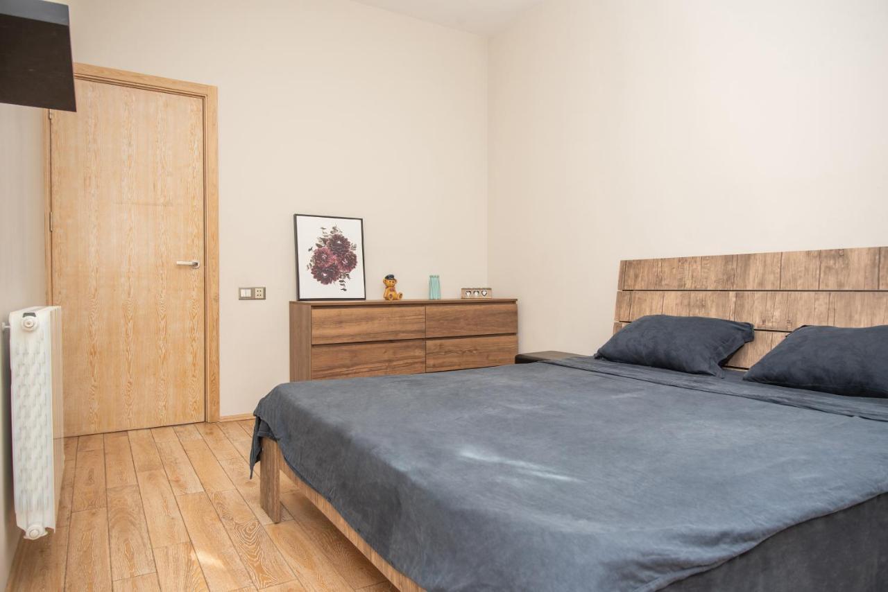 Luxury 4 Bedroom Apartment #1 In The City Center Of Tbilisi Bagian luar foto
